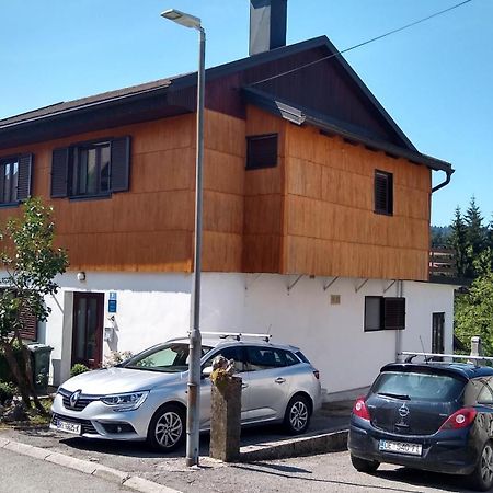 Apartments Maroflin Crni Lug Exterior photo